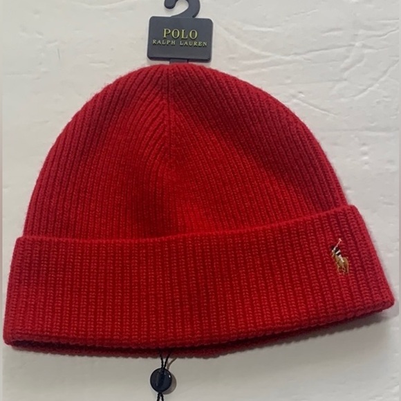 Polo Ralph Lauren Red Cable Beanie Horse Logo NWT - Picture 1 of 6